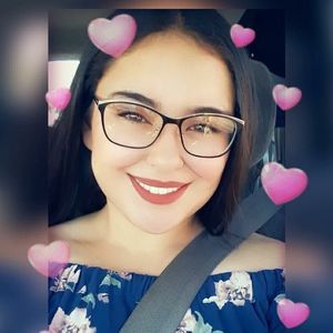 Meet your Posher, Daniela